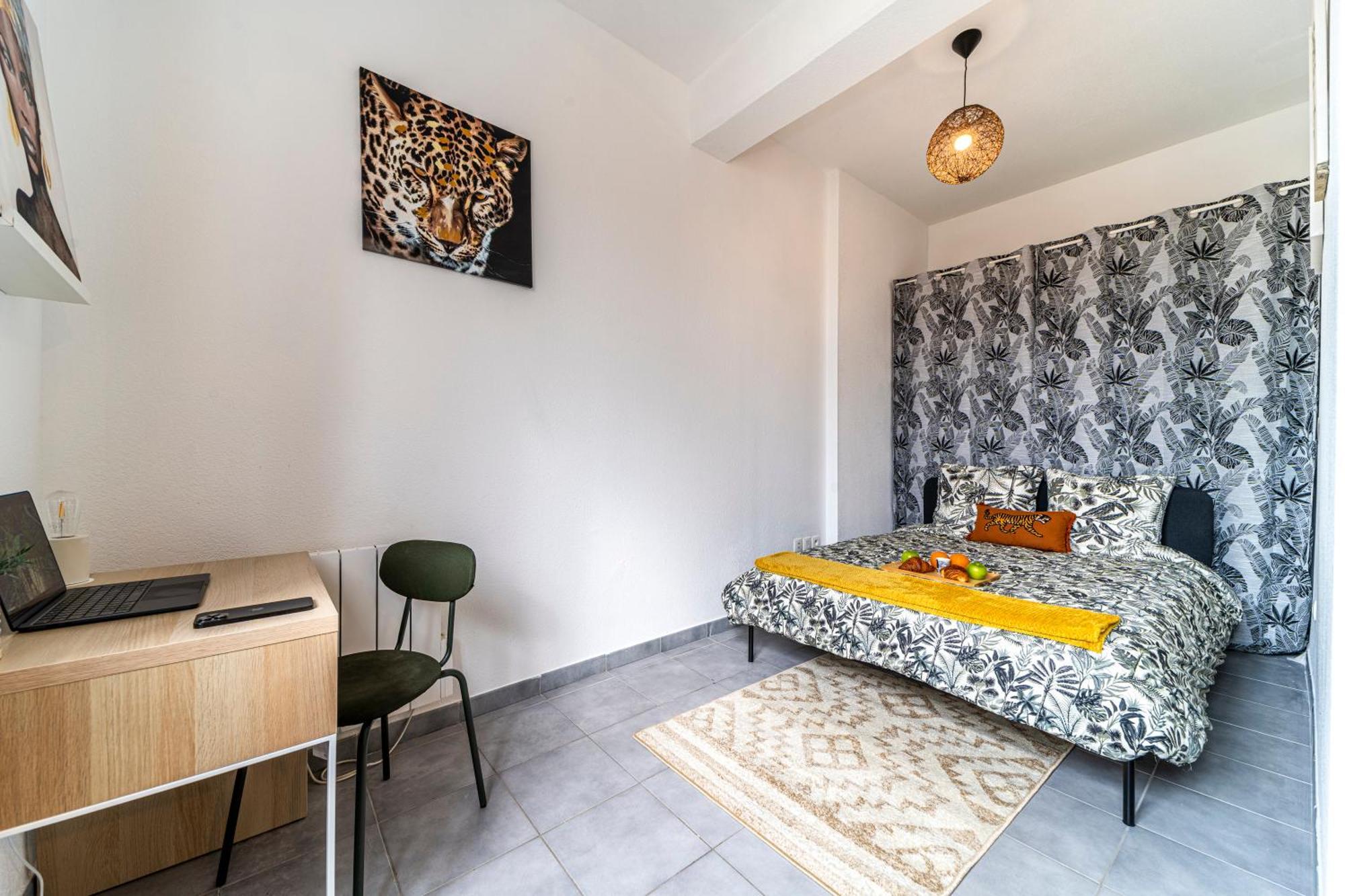 Stay Cosy Lille I Tourcoing - Appartement - Hypercentre - Parking Securise - Wifi - Netflix - Cuisine 외부 사진
