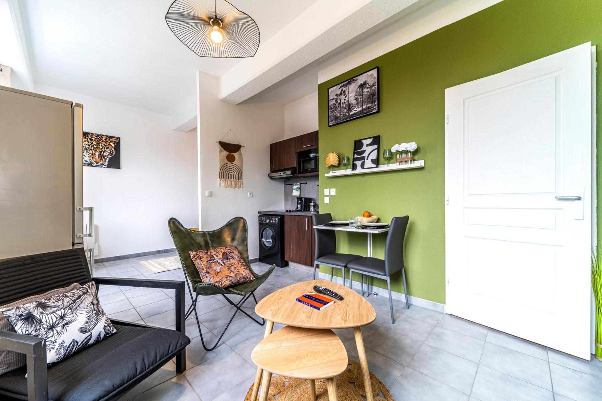 Stay Cosy Lille I Tourcoing - Appartement - Hypercentre - Parking Securise - Wifi - Netflix - Cuisine 외부 사진